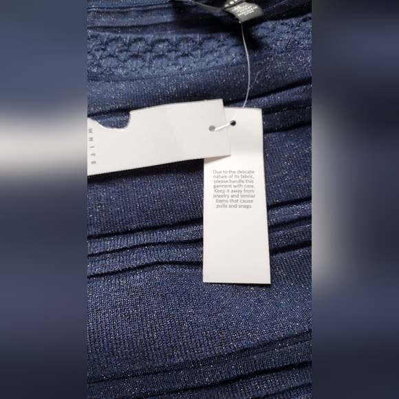 White House Black Market Women's Sweater Top Navy Metallic NWT Orig $89 Sz M - Picture 7 of 9